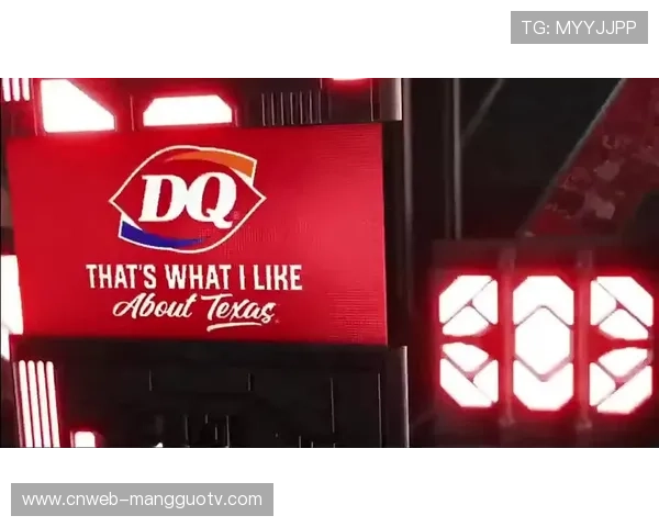 杜伦肘击阿门头部遭二级恶意犯规 直接被驱逐出场