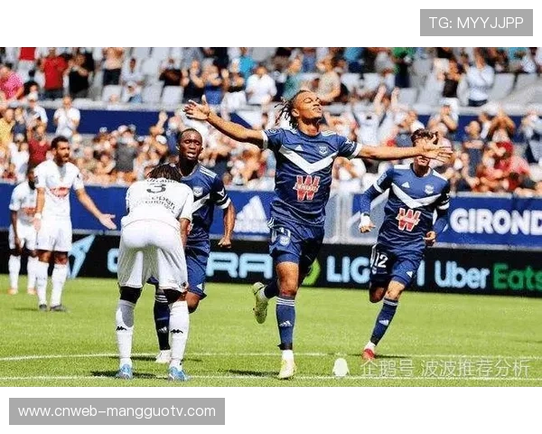 巴黎FC时隔46年重返法甲，青训本土化战略重塑首都足球文化