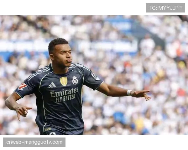 特写镜头:姆巴佩罚入点球后指向看台,其本赛季欧冠已5次在客场取得进球 特写镜头:姆巴佩罚入点球后指向看台,其本赛季欧冠已5次在客场取得进球